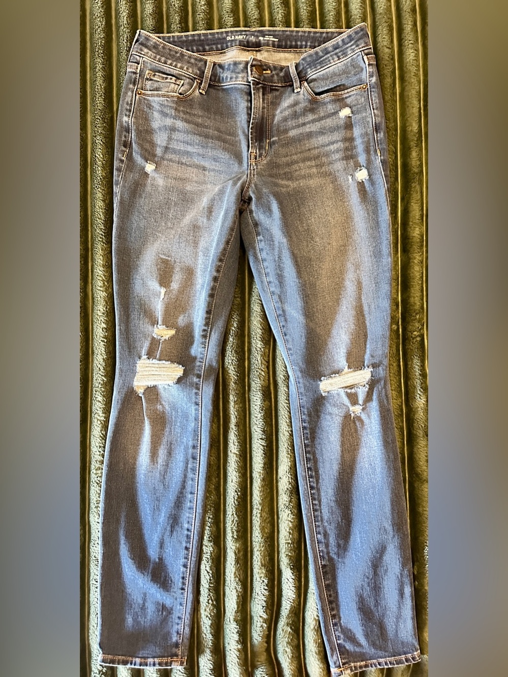Universal Thread High-Rise Skinny Distressed/Ripped Jeans Size 10 Reg.
